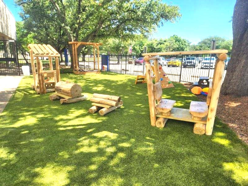 Independent Play & Free Standing 241 Trail Train (3)